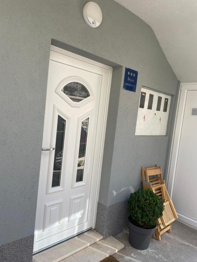 Apartman Bili Solin Exterior photo